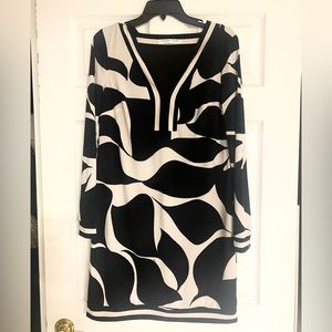 Size Large long sleeve Trina Turk dress